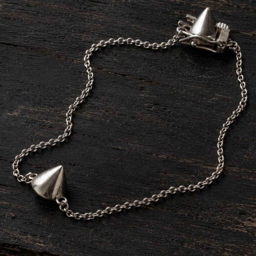 Eddie Borgo Single Cone Spike Bracelet in Silver Tone